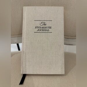 NWT The Five-Minute Journal Book in Ivory Intelligent Change from Revolve
